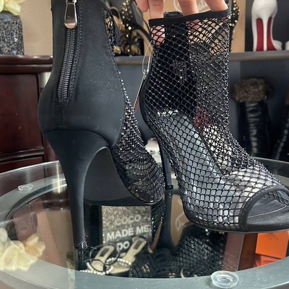 Brand new Black Net Beaded - Picture 3 of 4